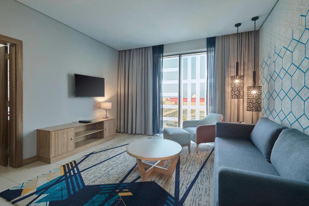 Holiday Inn & Suites Al Jubail By Ihg Al Fanatir Exterior foto